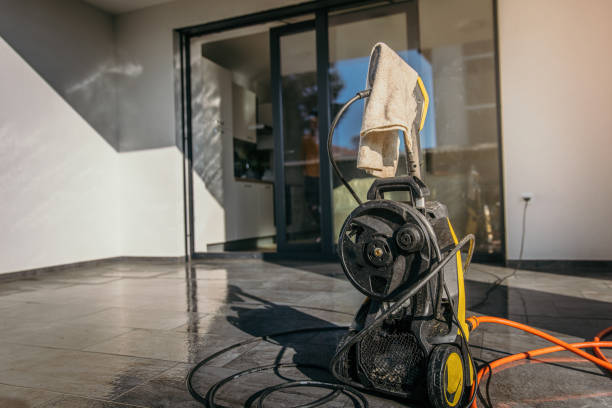 Best Building Exterior Washing  in Roosevelt, NY